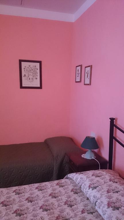 Il Casale Bed & Breakfast Поджибонси Екстериор снимка