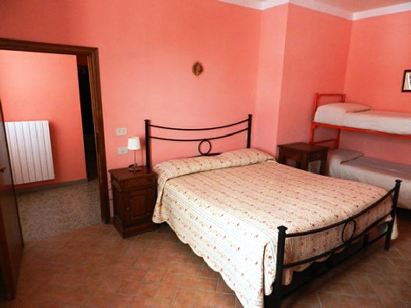 Il Casale Bed & Breakfast Поджибонси Екстериор снимка