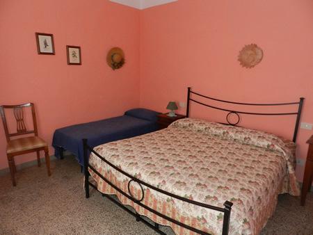 Il Casale Bed & Breakfast Поджибонси Стая снимка
