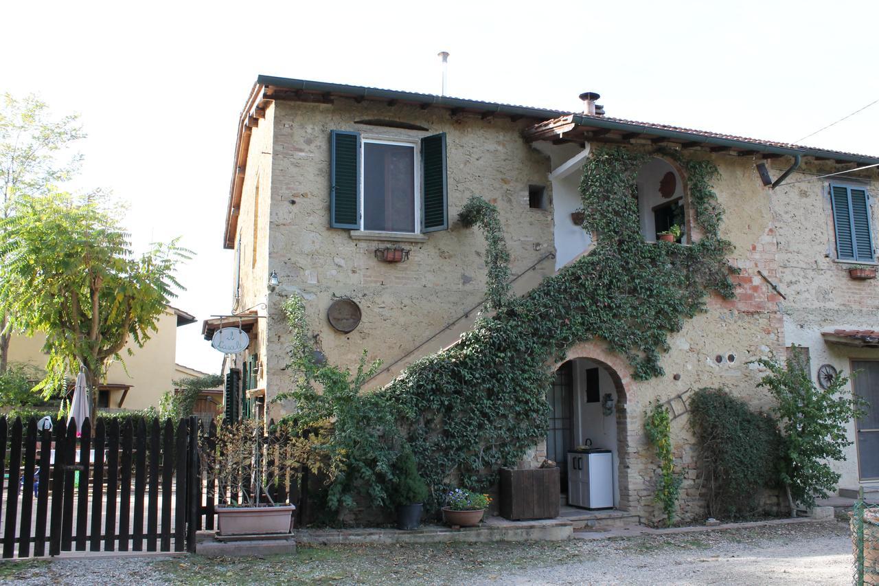 Il Casale Bed & Breakfast Поджибонси Екстериор снимка