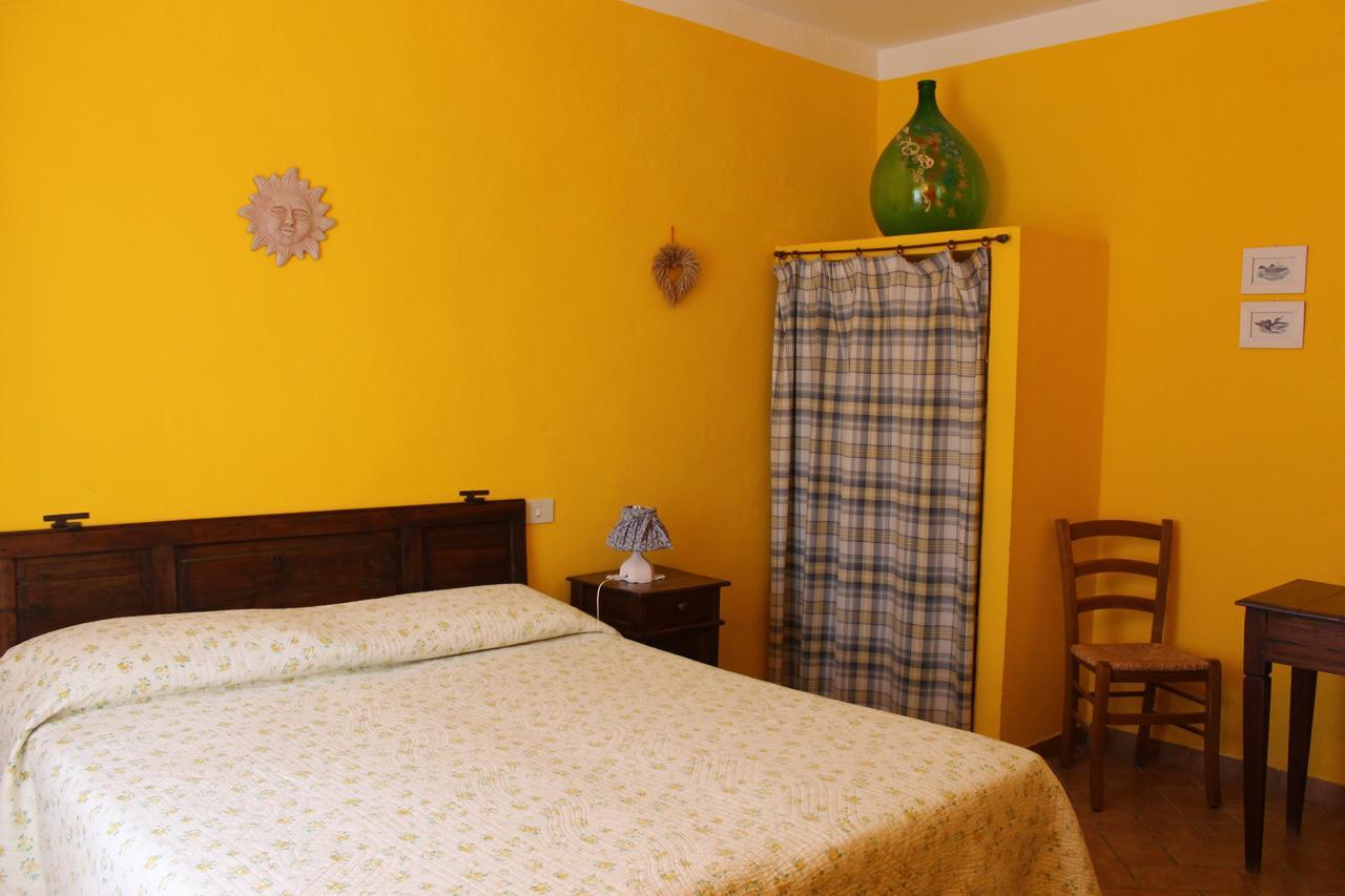 Il Casale Bed & Breakfast Поджибонси Екстериор снимка